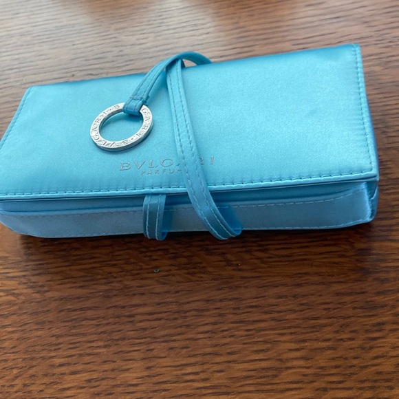 Bulgari parfums satin clutch light blue - Picture 5 of 11